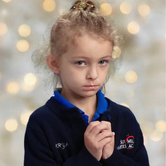 Meet your Posher, Lauren - Picture 1 of 1